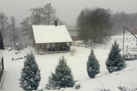 Poilsio sodyba prie Luodžio ežero Jūsų šventėms!