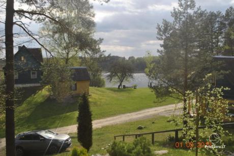 Sigito sodyba prie  Liškiavio ežero kranto. 15 km. nuo nuo Druskininkų. 