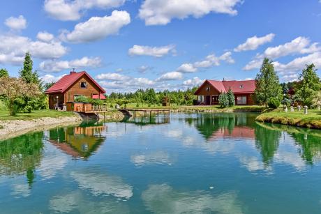 "Pagojo" sodyba Panevėžio rajone: pokylių salė, pirtis, kubilas, nameliai