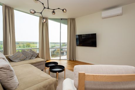 "Pietryčių Apartamentai" Šventojoje