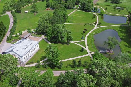 Krikštėnų dvaras – vestuvėms ir kitoms iškilmingoms šventėms bei renginiams