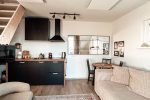 Apartamentai per du aukštus,  su lauko šildomu baseinu Kunigiškiuose 