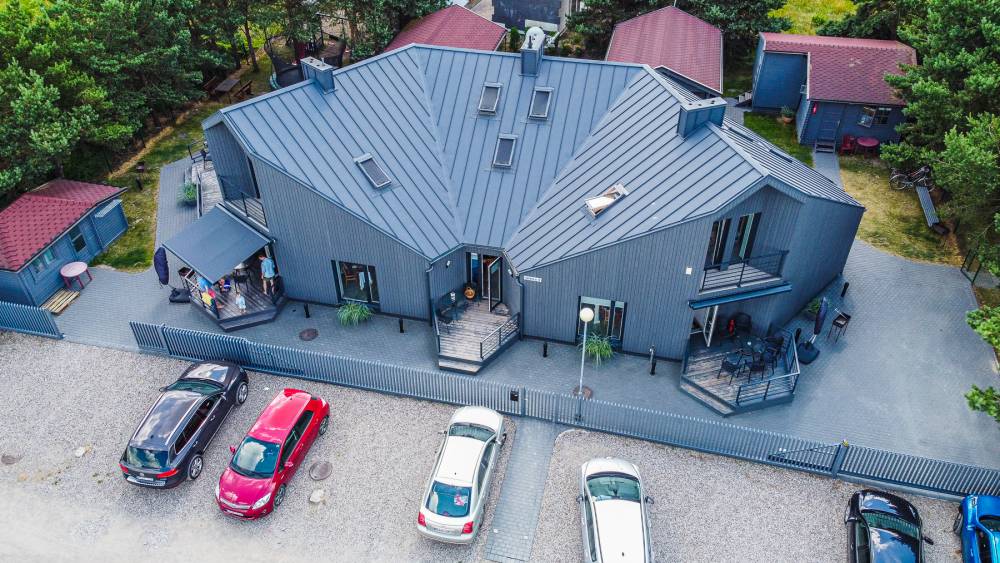 Siūlome sutikti Naujuosius kotedže Viloje Šventosios centrinėje dalyje