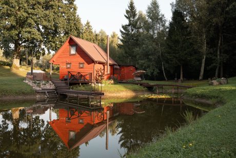 Nuomojama jauki sodyba su tvenkiniu Alytaus rajone - "Po Ąžuolu"