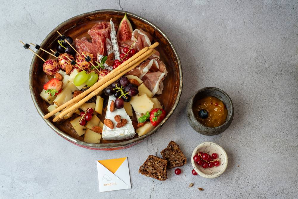 Maitinimas renginiams Vilniuje | Vieno kąsnio užkandžiai – Dineris