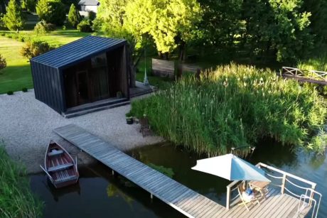 "Mini" sodyba prie ežero Alaušai, Molėtų rajone