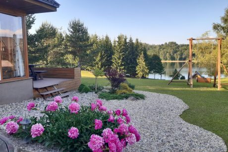 Sodyba (2ha) ant Klykių ežero kranto: privatumas, vaizdinga aplinka, pirtis, kubilas