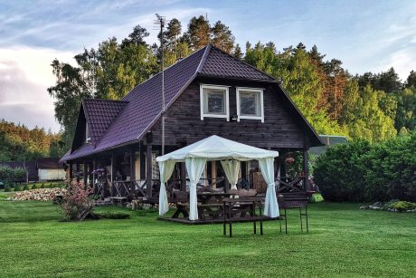 Trainiškio pirkia prie Baluošo ežero - sodybos nuoma jūsų poilsiui