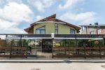 Viešbutis, kavinė "Tako baras" – prie jūros, Melnragėje (Klaipėda)
