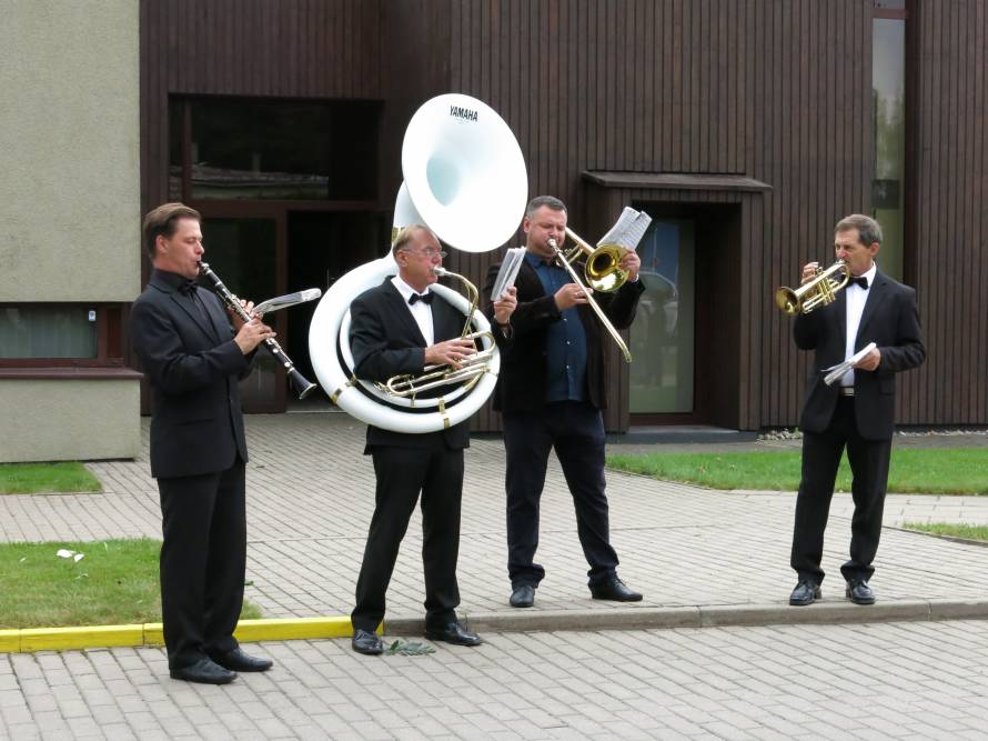 ORKESTRO PASLAUGOS RENGINIAMS, BANKETAMS, FURŠETAMS